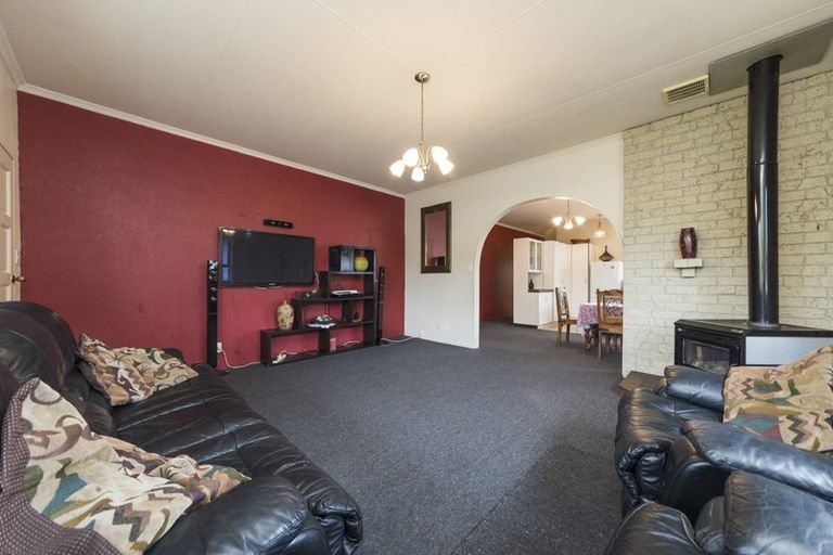 Photo of property in 9 Shamrock Street, Takaro, Palmerston North, 4412