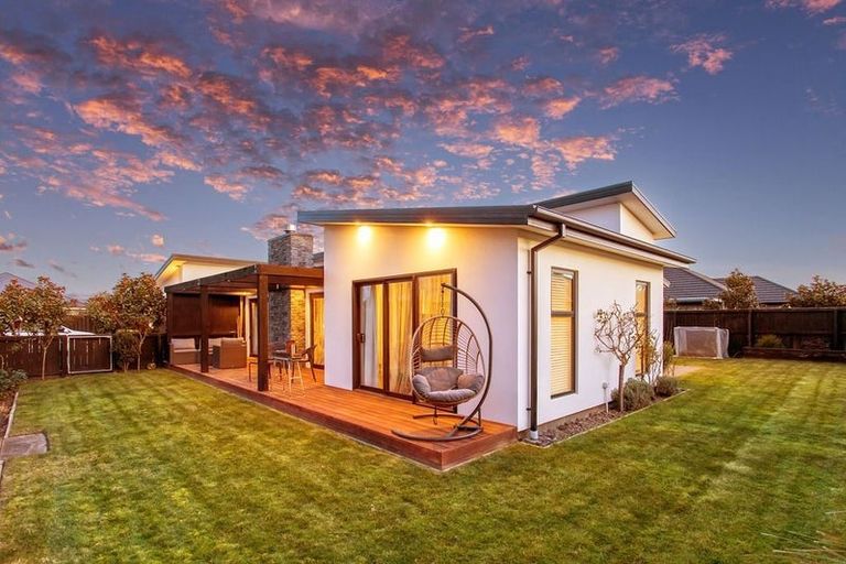 Photo of property in 4 Black Rock Way, Prebbleton, 7604