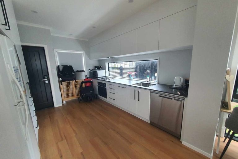 Photo of property in 4 Gloaming Lane, Wallaceville, Upper Hutt, 5018