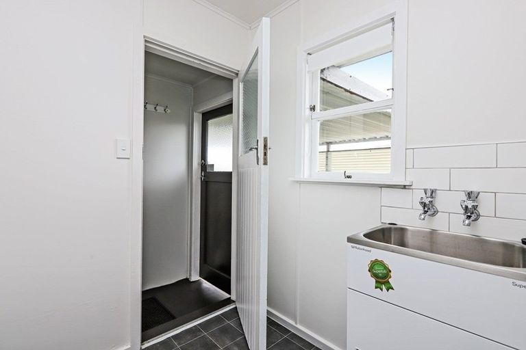 Photo of property in 75 Dover Road, Flaxmere, Hastings, 4120