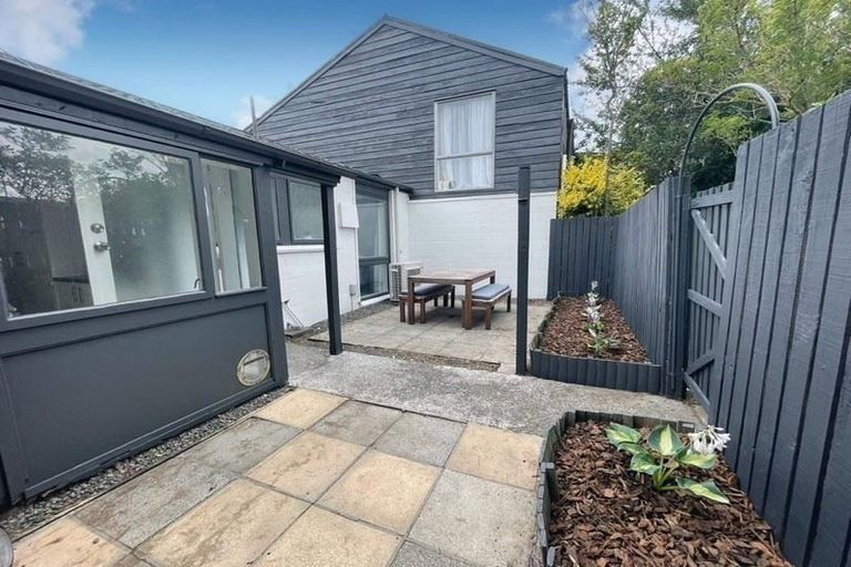 Photo of property in 2/136 Clarence Street, Riccarton, Christchurch, 8011