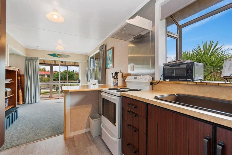 Photo of property in 42 Kahu Street, Utuhina, Rotorua, 3015