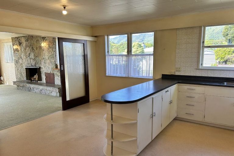 Photo of property in 60 Rimu Street, Waikanae, 5036