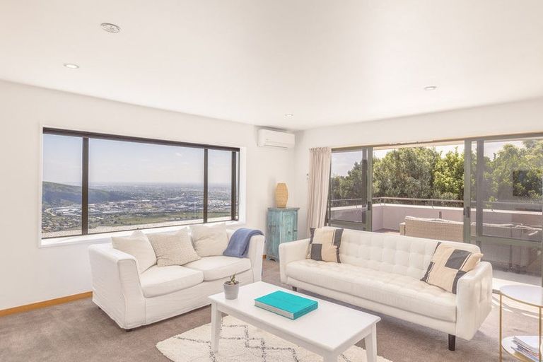 Photo of property in 3 Plains View, Mount Pleasant, Christchurch, 8081