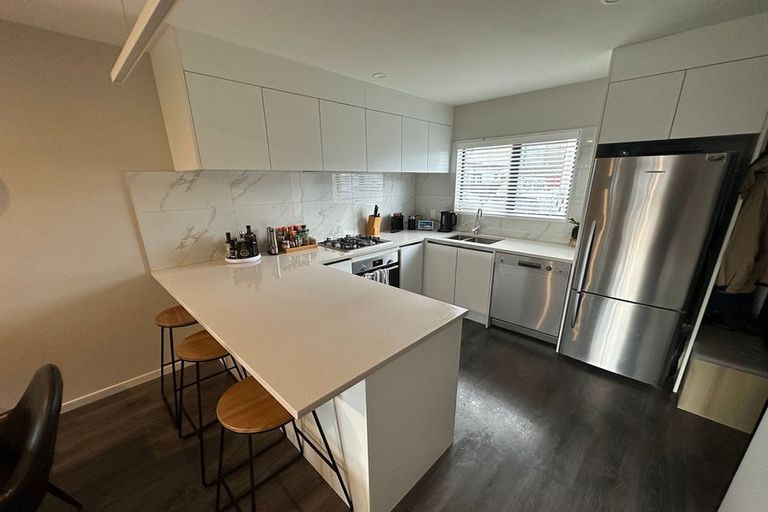 Photo of property in 1d Tarras Road, Kumeu, 0810