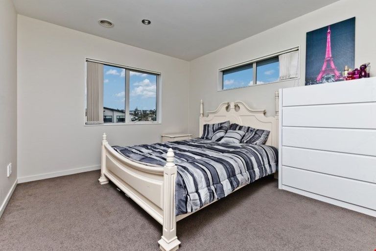 Photo of property in 11 Remuremu Street, Long Bay, Auckland, 0630