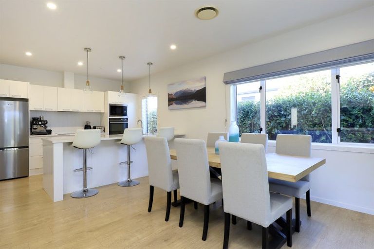 Photo of property in 27a Warwick Crescent, Taradale, Napier, 4112