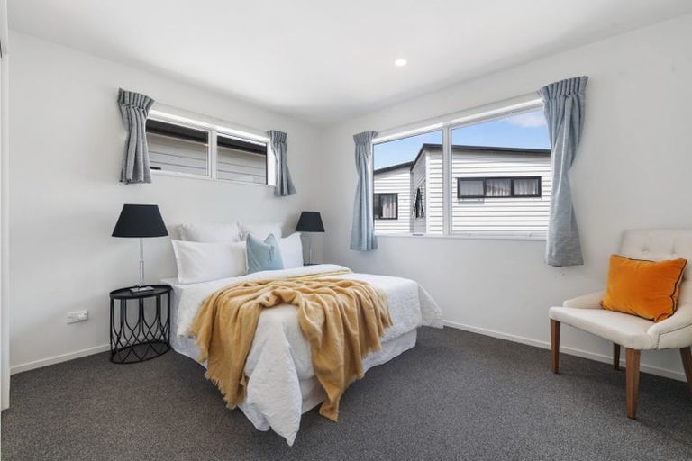 Photo of property in 64 Craigs Way, Hobsonville, Auckland, 0616