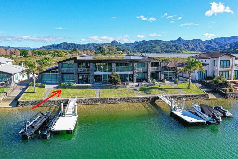 Photo of property in 162a Waterways Parade, Pauanui, Hikuai, 3579