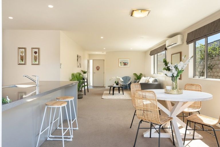 Photo of property in 39 Scoria Close, Pyes Pa, Tauranga, 3112