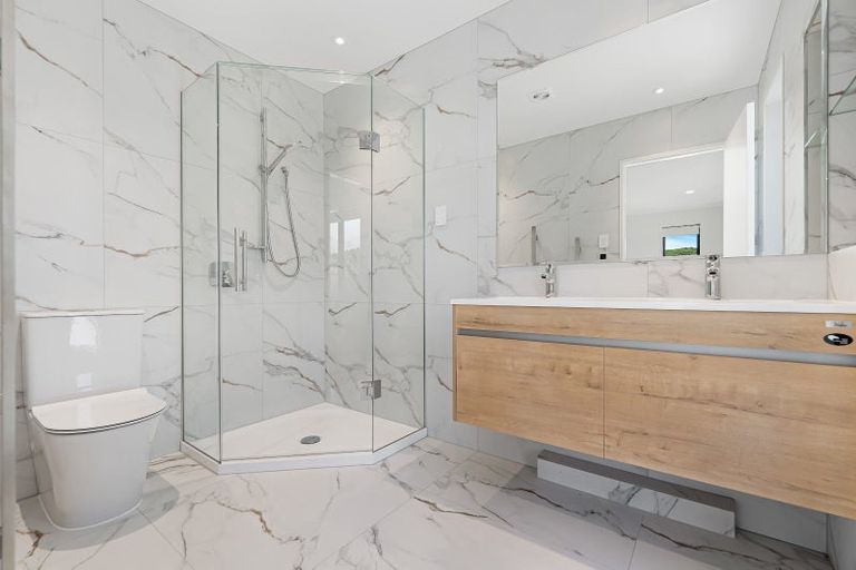 Photo of property in 41a Kikorangi Drive, Wainui, 0992