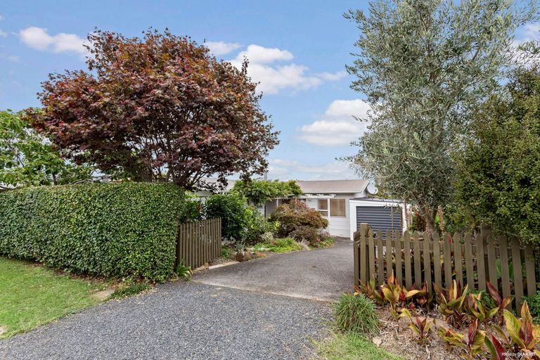 Photo of property in 50 Rangitane Loop Road, Kerikeri, 0294