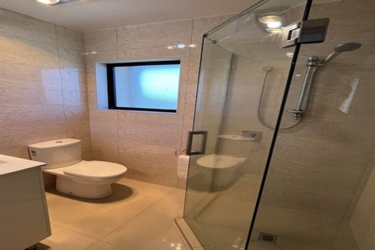 Photo of property in 15a York Road, Papatoetoe, Auckland, 2104