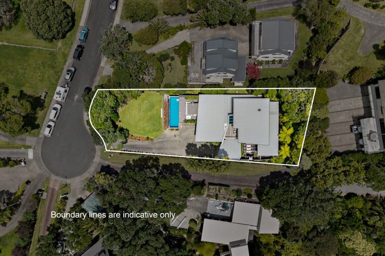 Photo of property in 36a Glenelg Road, Red Beach, 0932