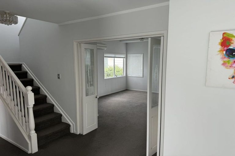 Photo of property in 51 Tiri Road, Manly, Whangaparaoa, 0930