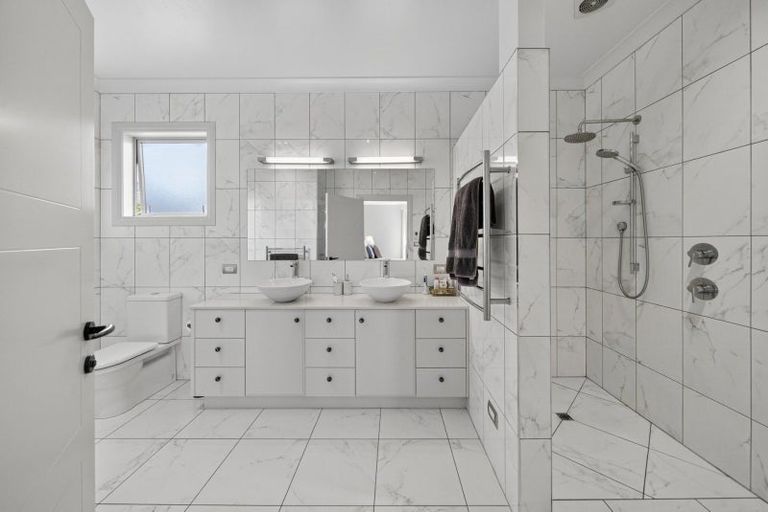 Photo of property in 15 Meadowbank Rise, Bethlehem, Tauranga, 3110