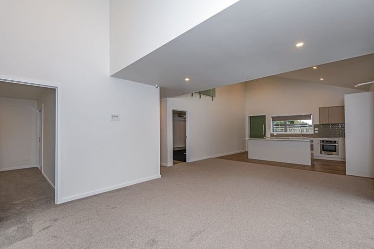 Photo of property in 16 Martin Street, Palmerston North, 4414