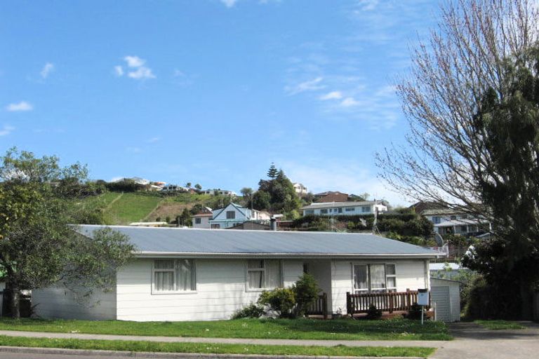 Photo of property in 41 Waitaha Road, Welcome Bay, Tauranga, 3112