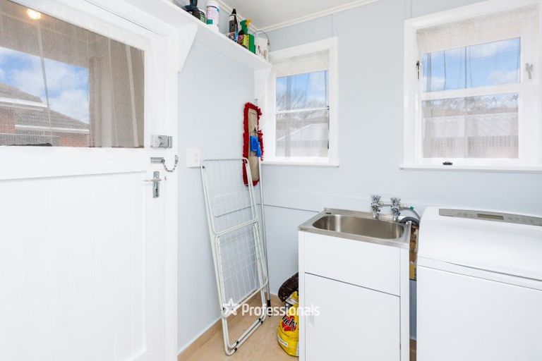 Photo of property in 73 Naenae Road, Naenae, Lower Hutt, 5011