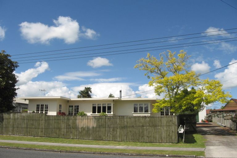 Photo of property in 60 Byron Street, Leamington, Cambridge, 3432