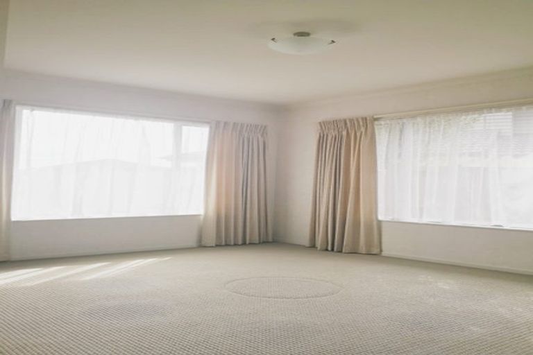 Photo of property in 12 Pennygale Close, Flat Bush, Auckland, 2016