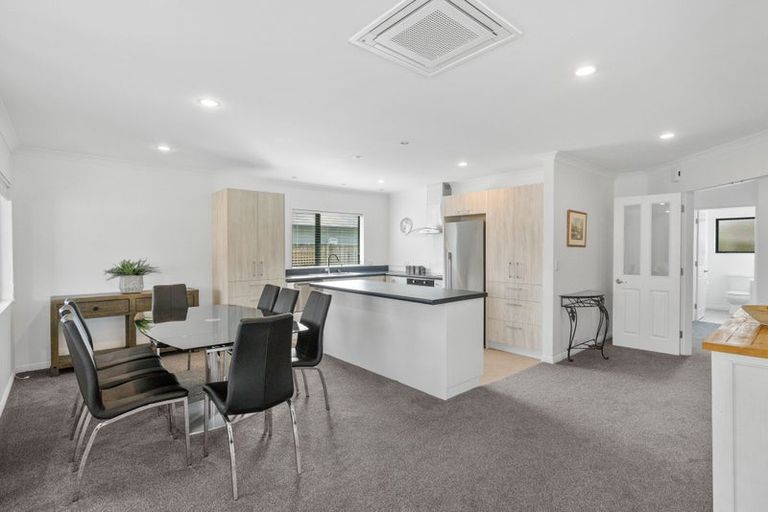 Photo of property in 34a Trafalgar Street, Levin, 5510
