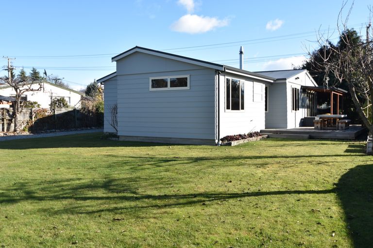 Photo of property in 45 Jollie Road, Twizel, 7901