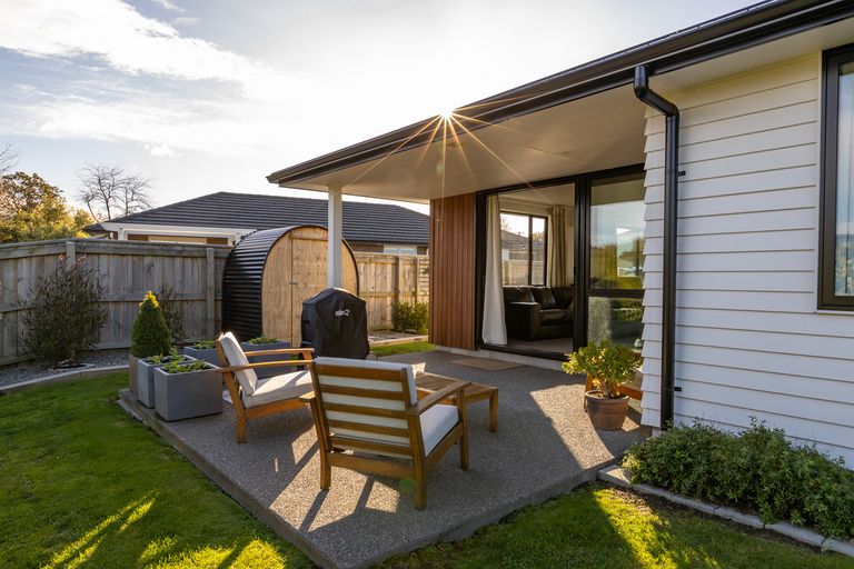 Photo of property in 23 Tarata Grove, Lansdowne, Masterton, 5810