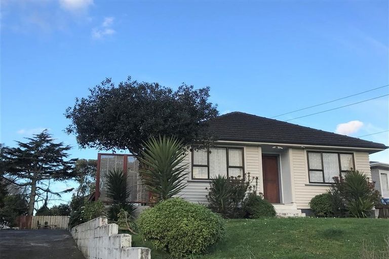 Photo of property in 3 Puriri Road, Manurewa, Auckland, 2102