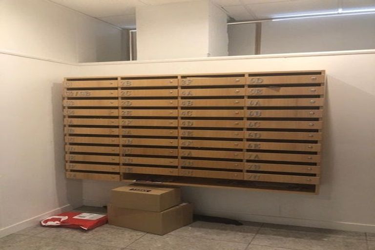 Photo of property in Terrace Tower Apartments, 5b/126 The Terrace, Wellington Central, Wellington, 6011