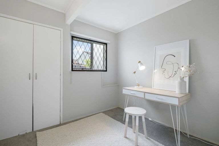 Photo of property in 2/69 Simon Ellice Drive, Bayview, Auckland, 0629