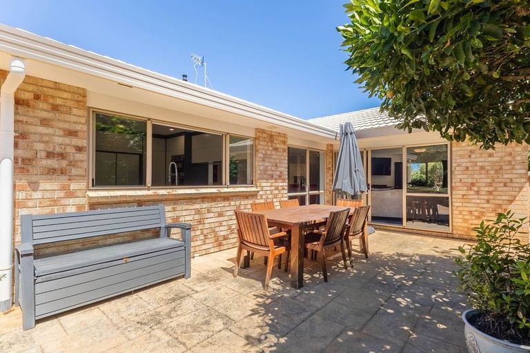 Photo of property in 39 Wood Leigh, Paraparaumu Beach, Paraparaumu, 5032