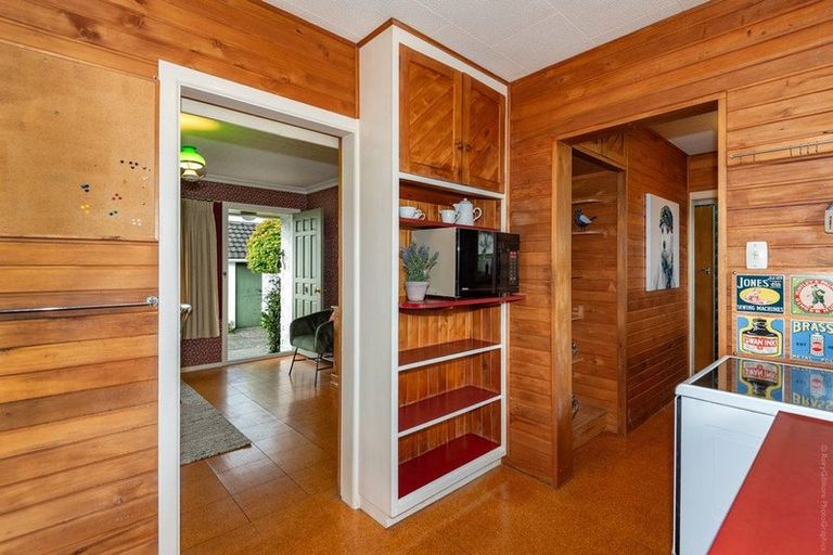 Photo of property in 16 Freebairn Street, Redwood, Christchurch, 8051