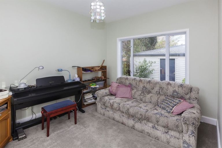 Photo of property in 27 Norwood Street, Beckenham, Christchurch, 8023