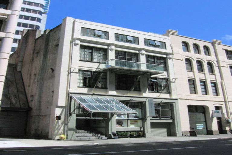 Photo of property in Haight Ashbury House, 2/11a Johnston Street, Wellington Central, Wellington, 6011