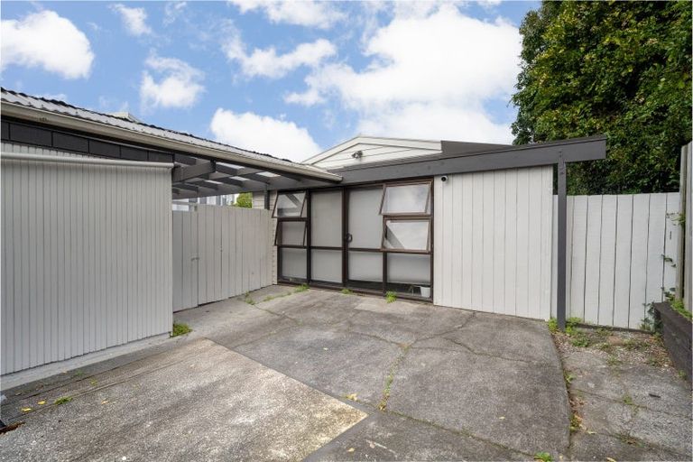 Photo of property in 2/8 Wilbur Place, Pakuranga Heights, Auckland, 2010