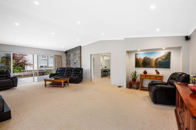 Photo of property in 40 Wai-iti Crescent, Woburn, Lower Hutt, 5010