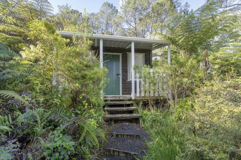 Photo of property in 63 Orchard Road, Hahei, Whitianga, 3591