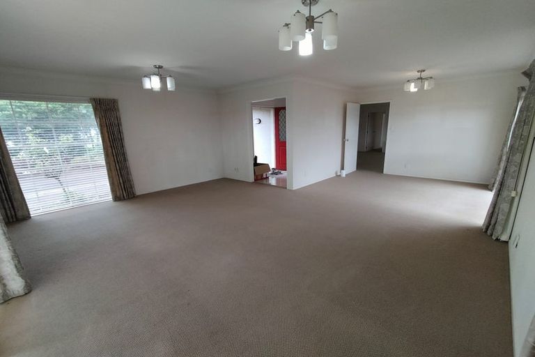 Photo of property in 20 Carriage Close, Northpark, Auckland, 2013