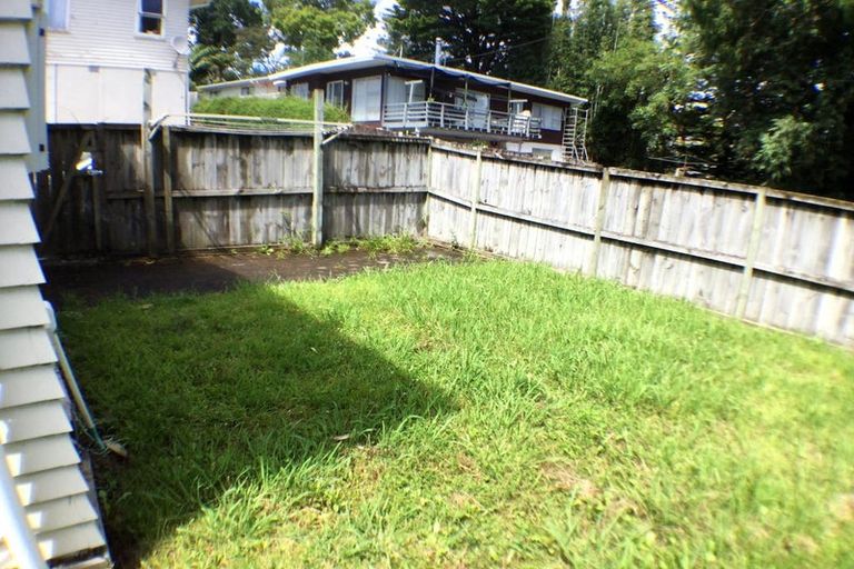 Photo of property in 53 Ellice Road, Totara Vale, Auckland, 0629