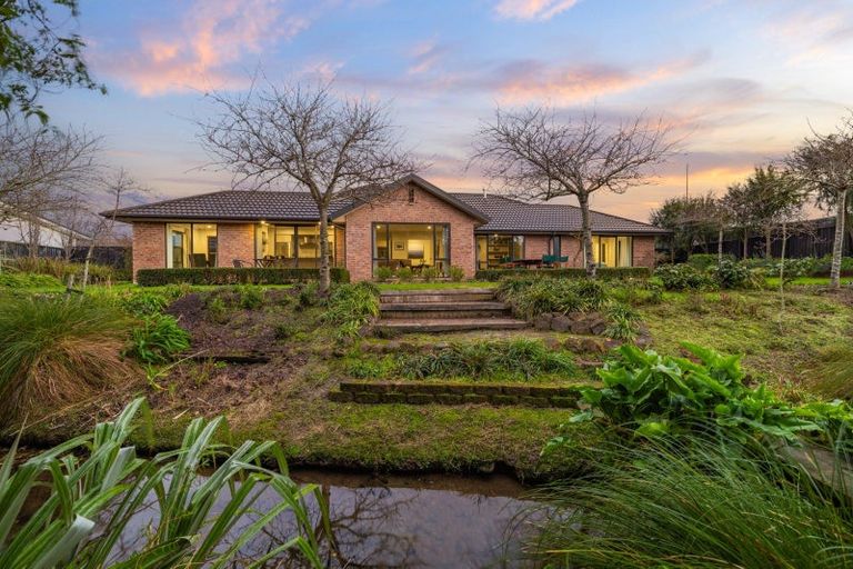 Photo of property in 7 Sentinel Place, Halswell, Christchurch, 8025