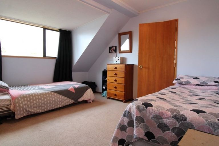 Photo of property in 8 Hamilton Avenue, Winton, 9720