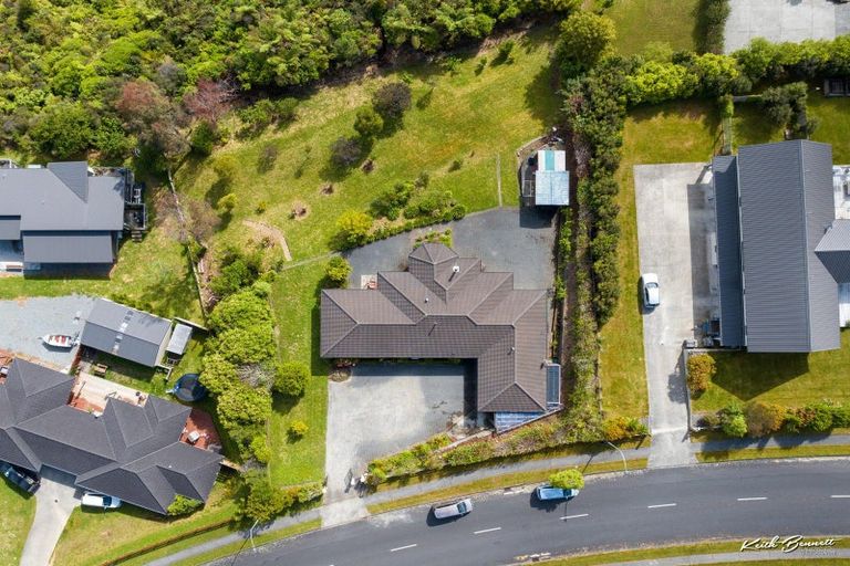 Photo of property in 5 Grace Nicholls Grove, Riverstone Terraces, Upper Hutt, 5018