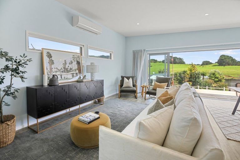 Photo of property in 28 Robertson Street, Raglan, 3225