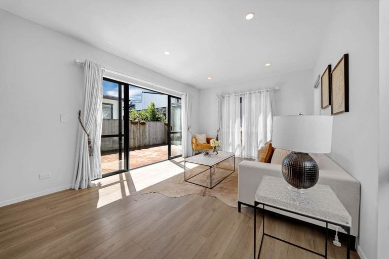 Photo of property in 68 Kano Way, Hobsonville, Auckland, 0616