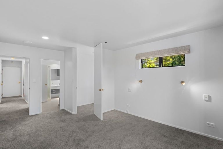 Photo of property in 1/311 Glenfield Road, Glenfield, Auckland, 0629