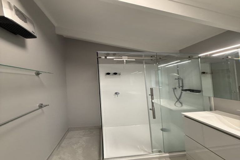 Photo of property in 63 Makara Road, Karori, Wellington, 6012