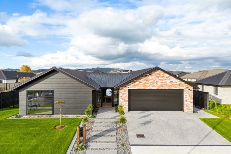 Photo of property in 36 Isobel Hodgson Drive, Cambridge, 3434