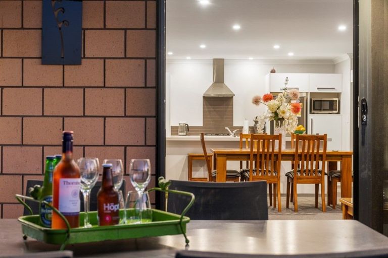 Photo of property in 5 Rexford Heights, Pyes Pa, Tauranga, 3112