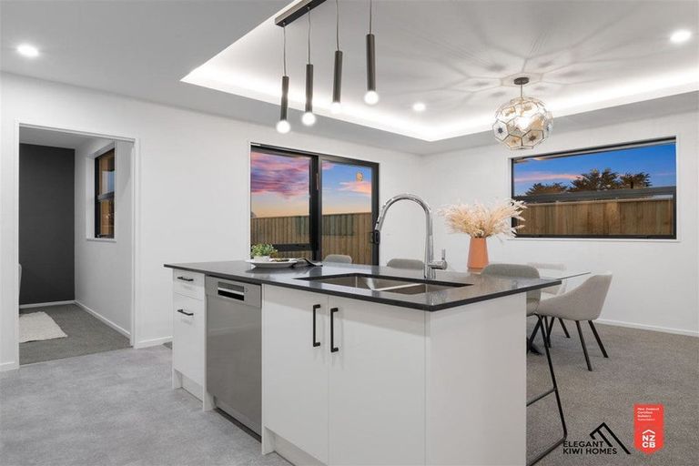 Photo of property in 41 Mehrtens Crescent, Woodend, 7691